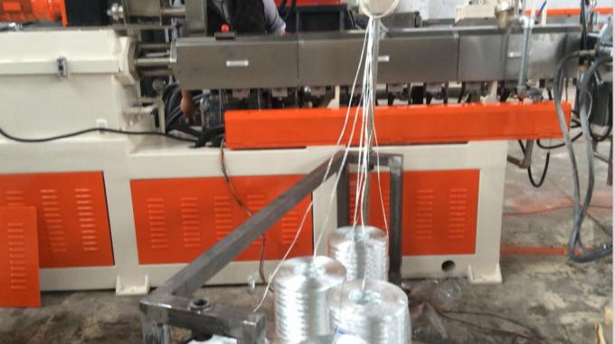 Glasfaser Reingorced-Zwillings-Schraube, die Extruder mit 200-300kg/H zusammensetzt