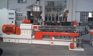 China Granulierer-Zwillings-Schrauben-Plastikextruder PVC-500kg/H für Hochgeschwindigkeitsplastikextruder usine
