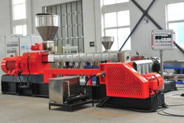 China Schnellmischer-PVC-Pelletisierungs-Maschine mit Kapazität 500 - 600 Kilogramm/Stunde usine